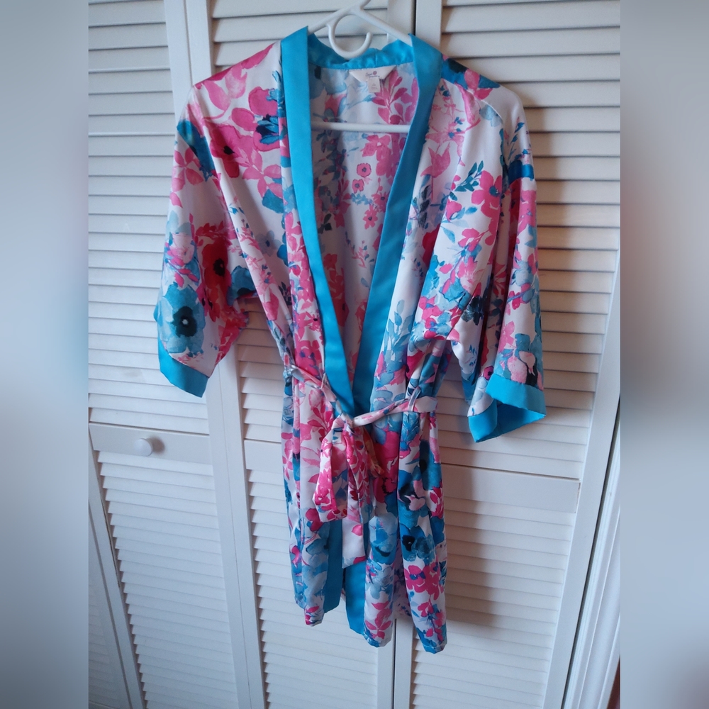 Nighty and Robe - Picture 3 of 3